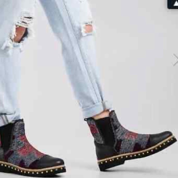 NEW FREE PEOPLE atlas Chelsea kilim boots in blue combo size 36 - Picture 3 of 12